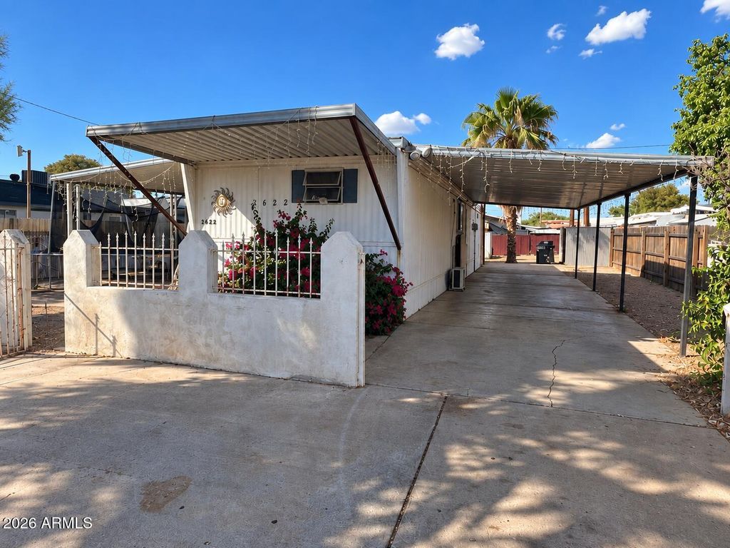 2622 E SANDRA Terrace, Phoenix, AZ 85032 — exterior