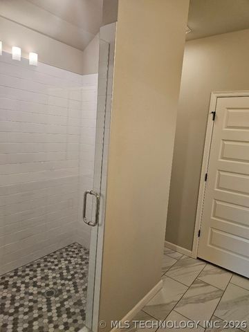 27914 E 108th Place S, Coweta, OK 74429