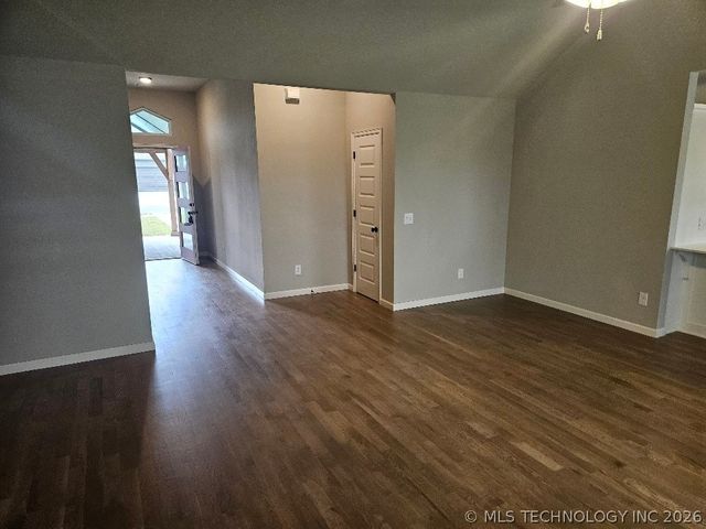 27914 E 108th Place S, Coweta, OK 74429