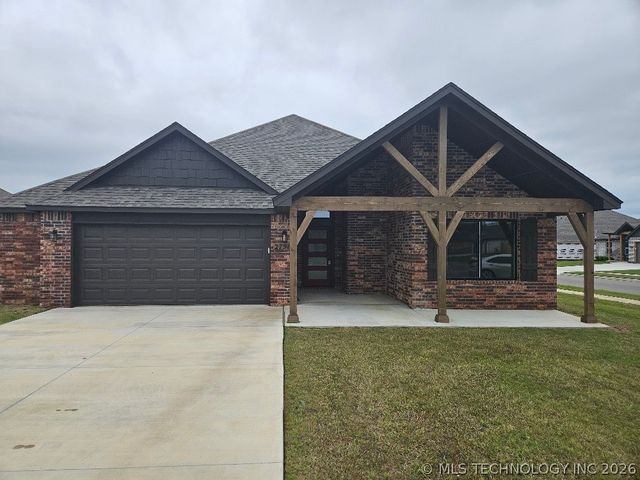 27914 E 108th Place S, Coweta, OK 74429