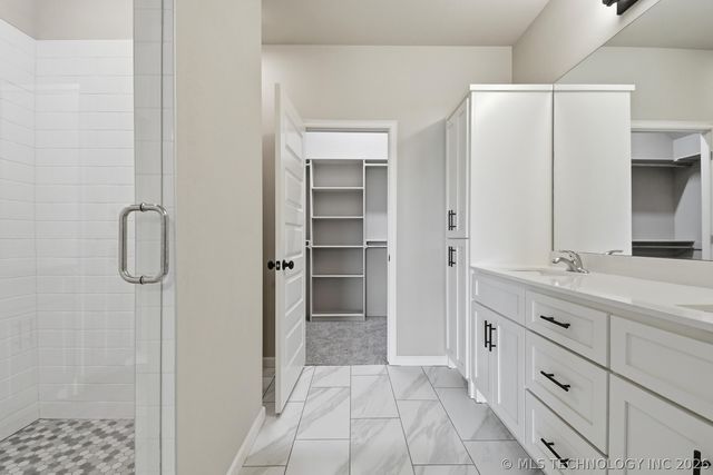 27914 E 108th Place S, Coweta, OK 74429