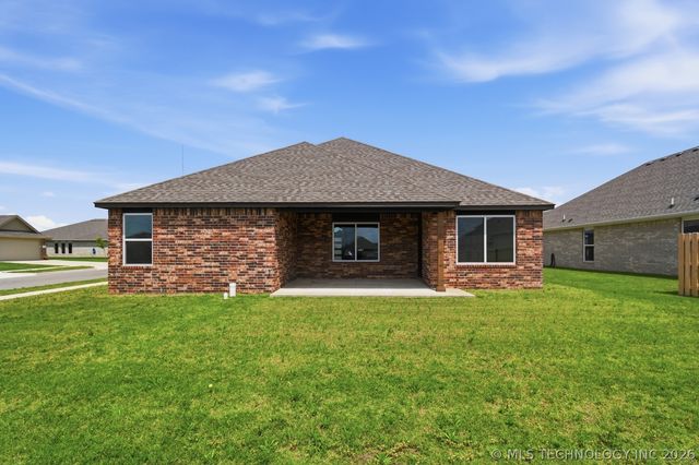 27914 E 108th Place S, Coweta, OK 74429