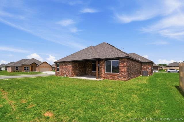 27914 E 108th Place S, Coweta, OK 74429