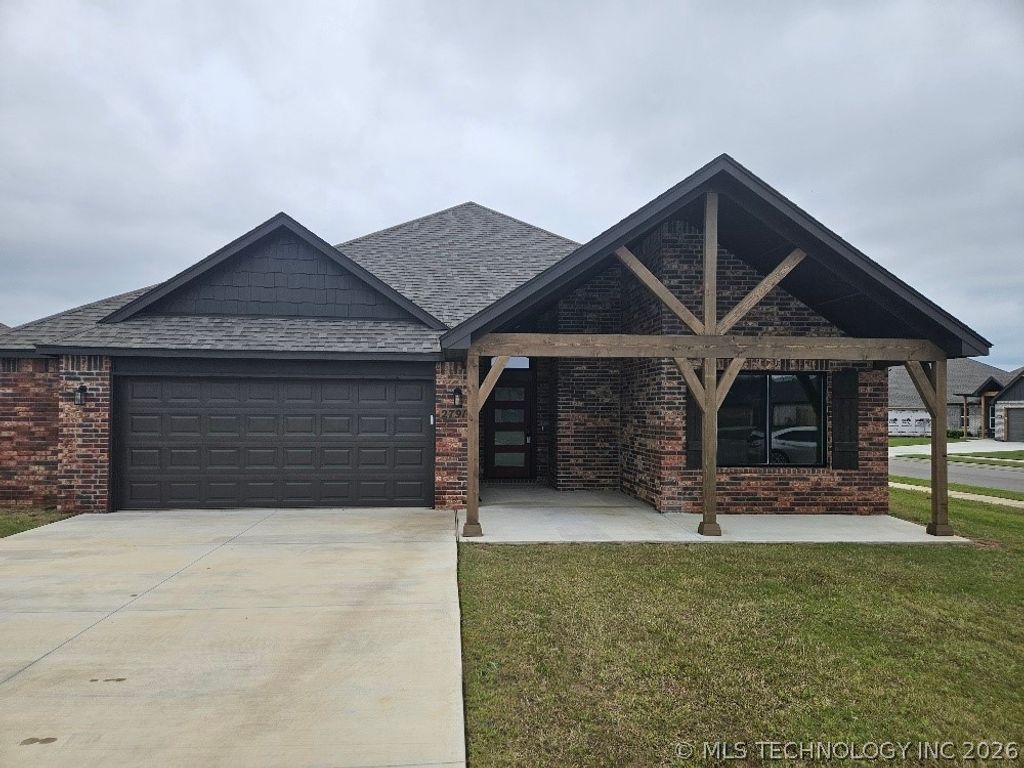 27914 E 108th Place S, Coweta, OK 74429