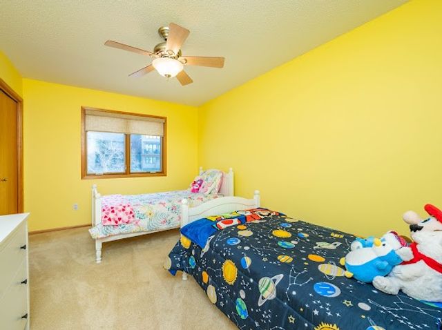 684 58th Place 11, West Des Moines, IA 50266