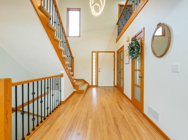 684 58th Place 11, West Des Moines, IA 50266