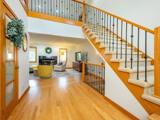 684 58th Place 11, West Des Moines, IA 50266