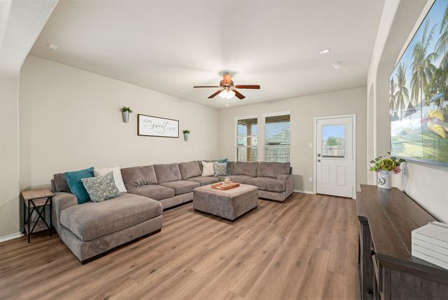 1720 Cross Creek Lane, Cleburne, TX 76033