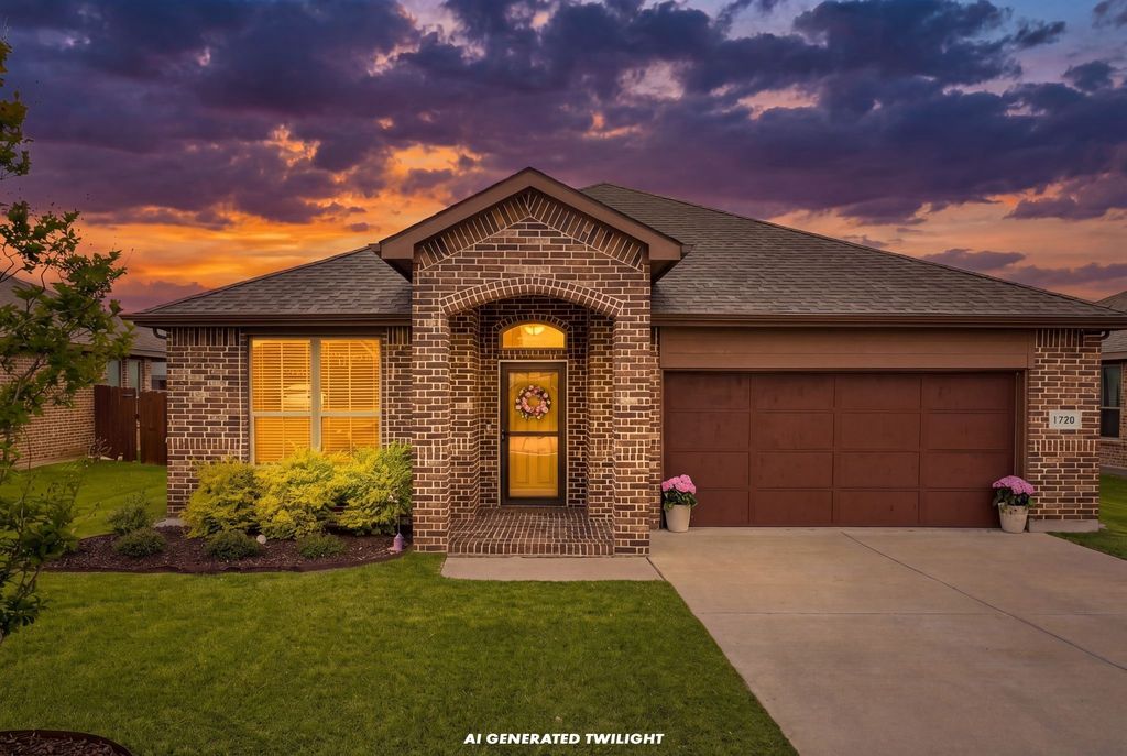 1720 Cross Creek Lane, Cleburne, TX 76033