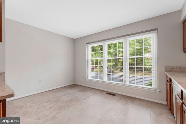 2827 KELLY SQ, Vienna, VA 22181