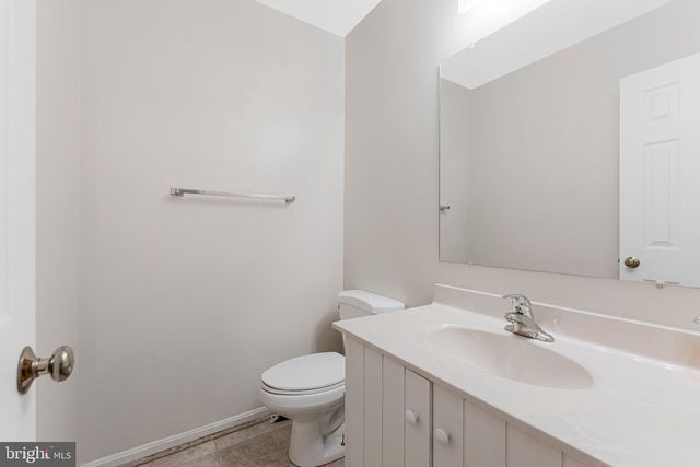 2827 KELLY SQ, Vienna, VA 22181
