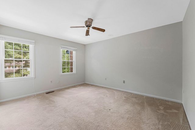 2827 KELLY SQ, Vienna, VA 22181