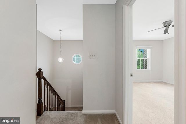 2827 KELLY SQ, Vienna, VA 22181