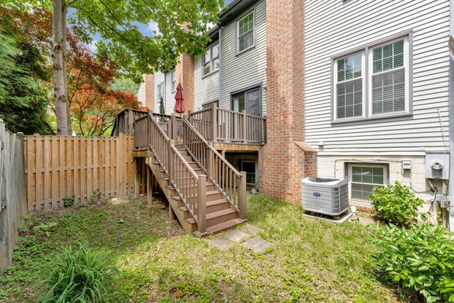 2827 KELLY SQ, Vienna, VA 22181