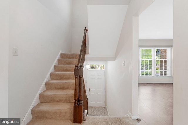 2827 KELLY SQ, Vienna, VA 22181