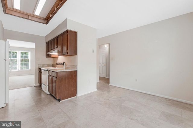 2827 KELLY SQ, Vienna, VA 22181