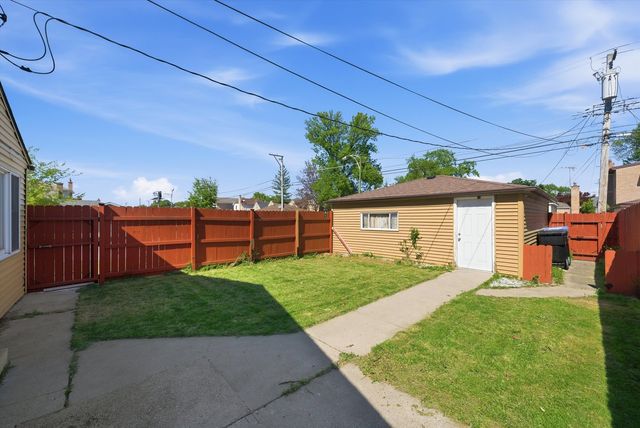 3859 N Cumberland Avenue, Chicago, IL 60634