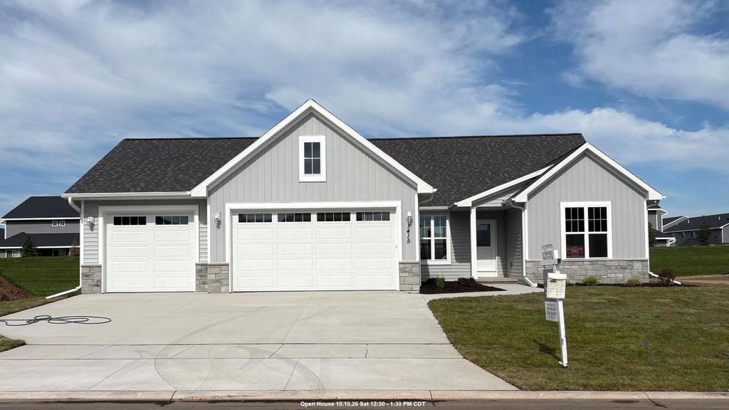 1415 DIVINITY DRIVE, De Pere, WI 54115
