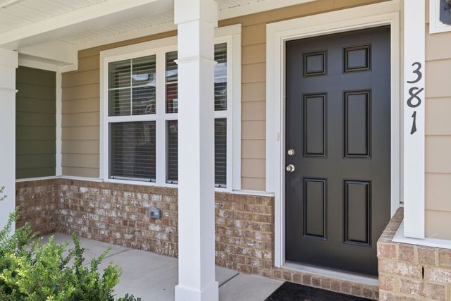 381 Ezra St, Pleasant View, TN 37146