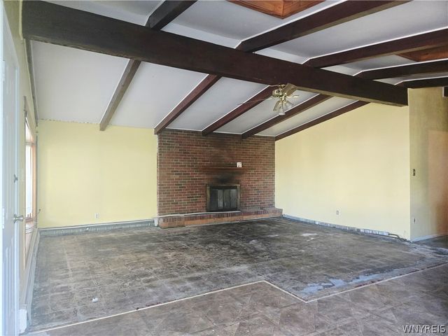 1004 Enola Road, Grand Island, NY 14072