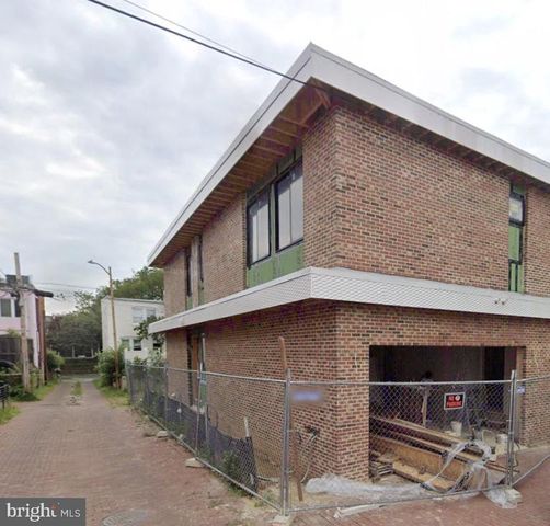 1661 EBENEZER CT SE, Washington, DC 20003