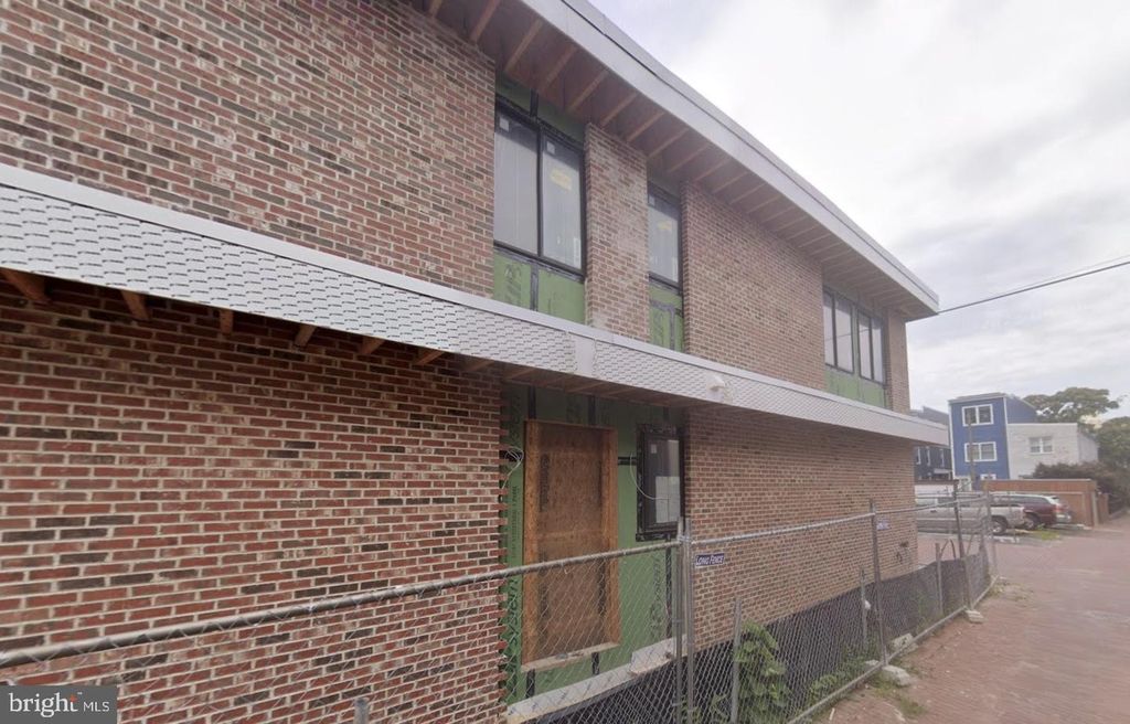 1661 EBENEZER CT SE, Washington, DC 20003