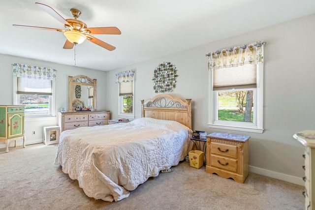 358 East Road, Hampstead, NH 03841