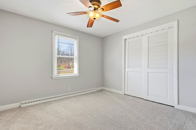 358 East Road, Hampstead, NH 03841