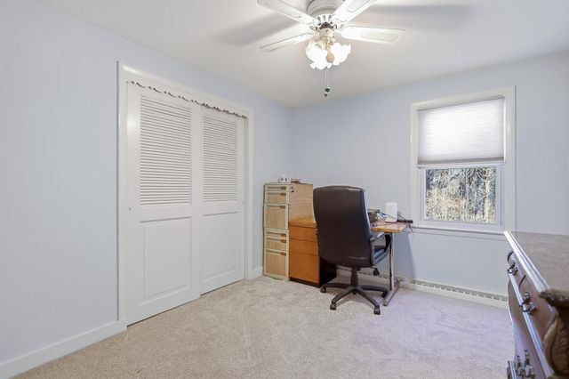 358 East Road, Hampstead, NH 03841