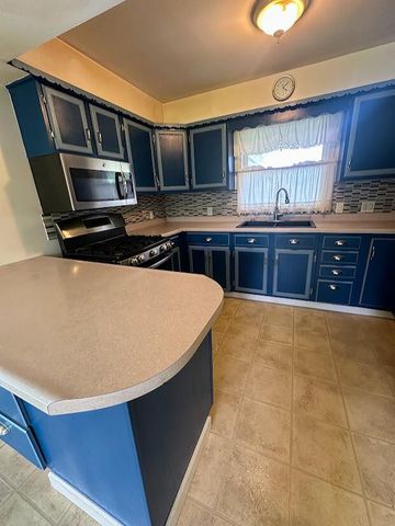 582 N 50 W, Valparaiso, IN 46385