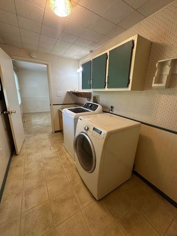 582 N 50 W, Valparaiso, IN 46385