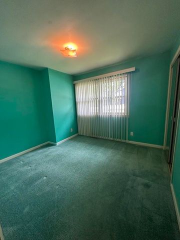 582 N 50 W, Valparaiso, IN 46385