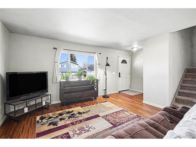 9166 W Maplewood Ave, Littleton, CO 80123