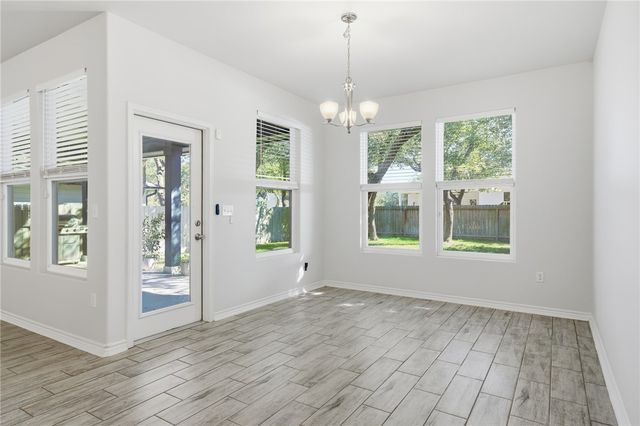 146 Norwood Oaks Dr, Rockport, TX 78382