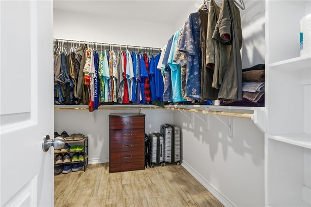 146 Norwood Oaks Dr, Rockport, TX 78382