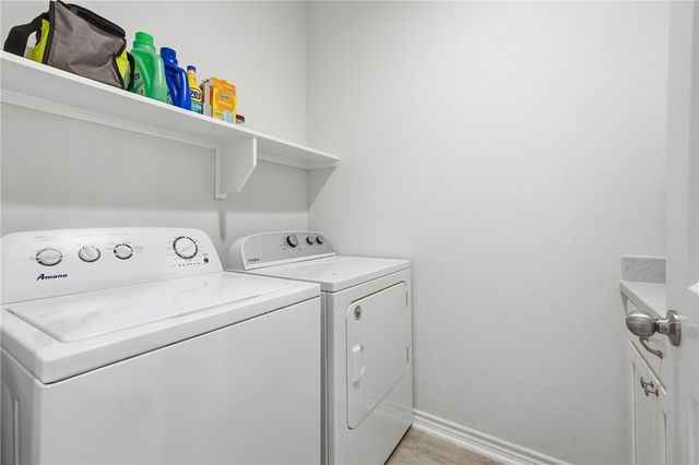 146 Norwood Oaks Dr, Rockport, TX 78382