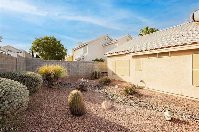 7501 Moon Shower Circle, Las Vegas, NV 89128