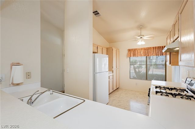 7501 Moon Shower Circle, Las Vegas, NV 89128