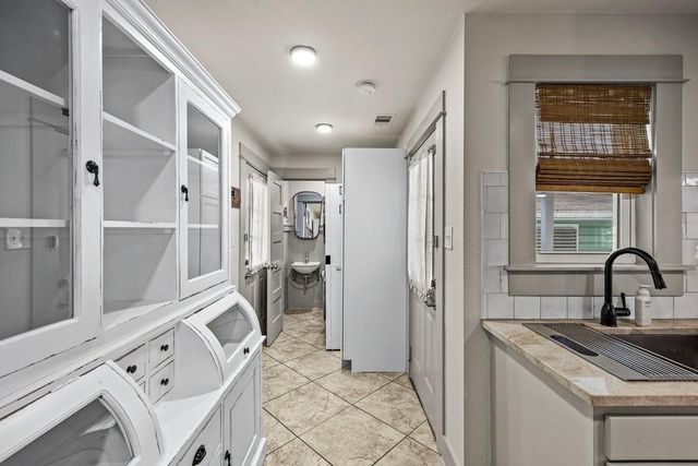 1414 29th Street, Galveston, TX 77550
