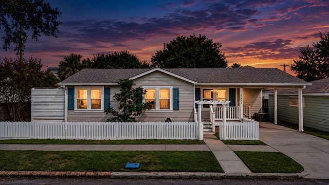 1414 29th Street, Galveston, TX 77550