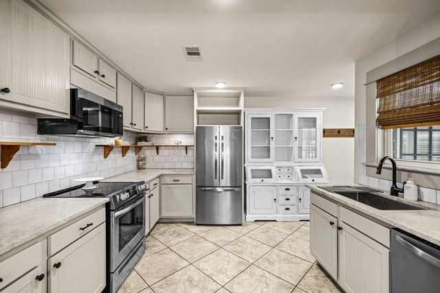 1414 29th Street, Galveston, TX 77550
