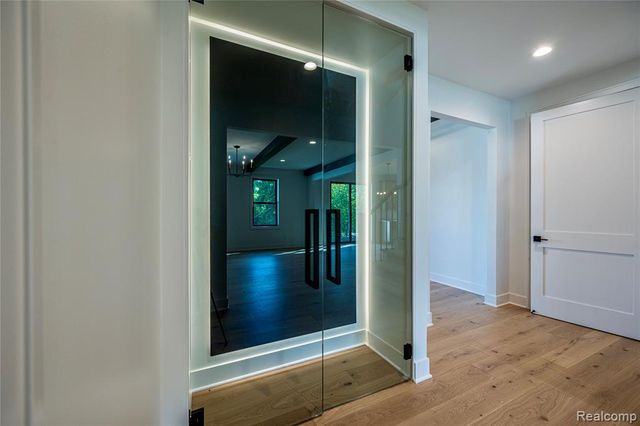 4101 Devon Road, Royal Oak, MI 48073