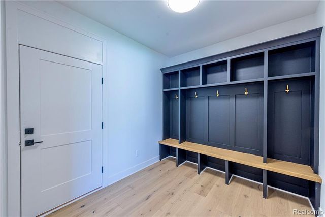 4101 Devon Road, Royal Oak, MI 48073