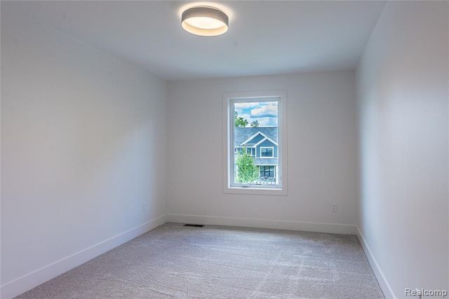 4101 Devon Road, Royal Oak, MI 48073