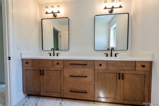 4101 Devon Road, Royal Oak, MI 48073