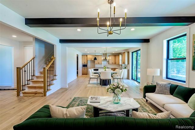 4101 Devon Road, Royal Oak, MI 48073