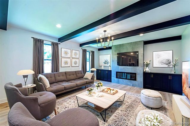 4101 Devon Road, Royal Oak, MI 48073