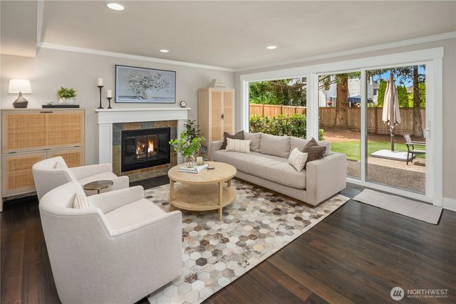 16208 SE 46th Way, Bellevue, WA 98006