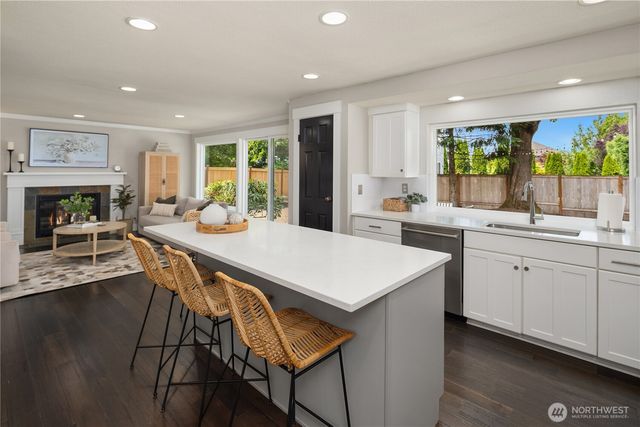 16208 SE 46th Way, Bellevue, WA 98006