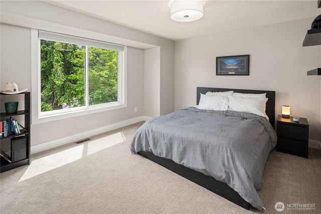 16208 SE 46th Way, Bellevue, WA 98006